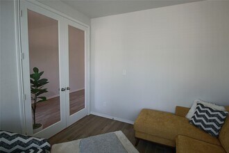 Building Photo - 24727 Tanoureen Dr