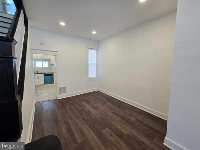 Building Photo - 2613 Oakford St