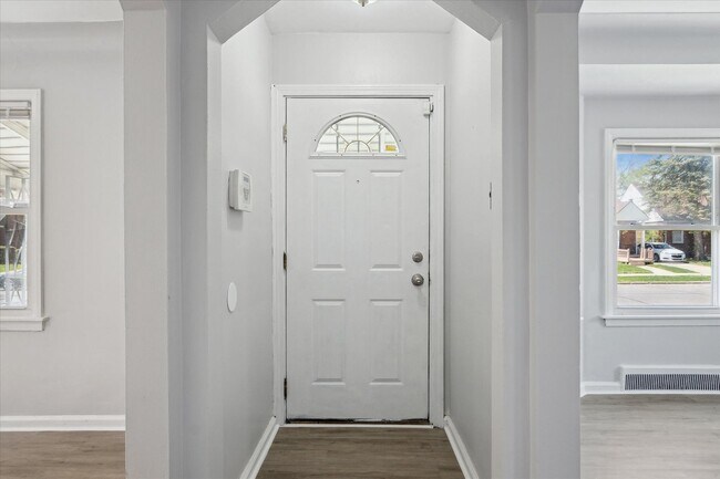 Foto del edificio - 17326 Mansfield St