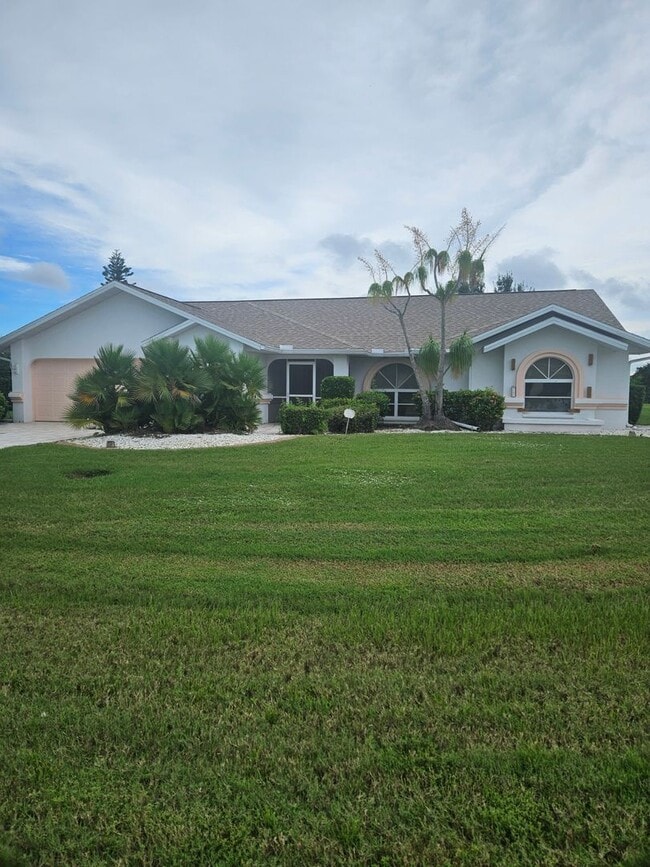 Building Photo - 26376 Villa Maria Dr