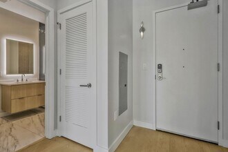 Interior Photo - Vivre