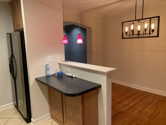Foto del edificio - 8319 Hillendale Rd