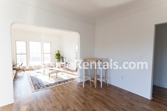 Foto principal - 132 S Mountain View Ave