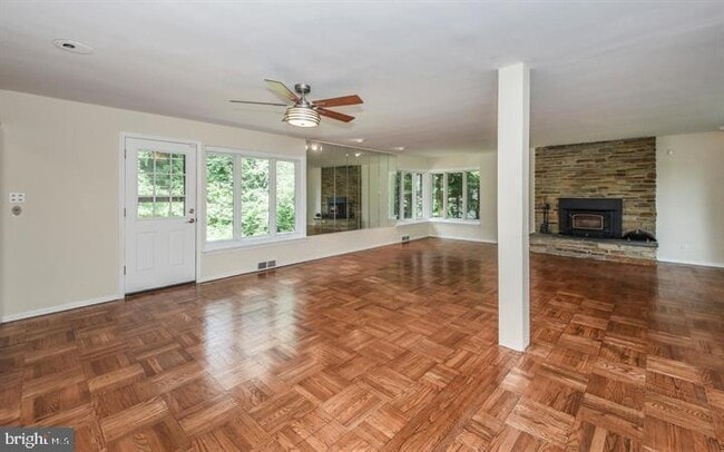 Building Photo - 8104 Heacock Ln