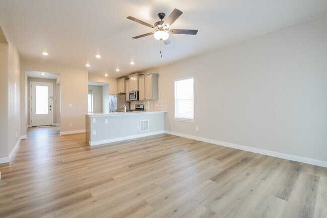 Foto del edificio - 9462 Truckee Ct