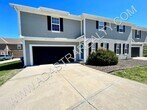 Foto principal - Gorgeous Modern Shawnee Townhome!! So much...