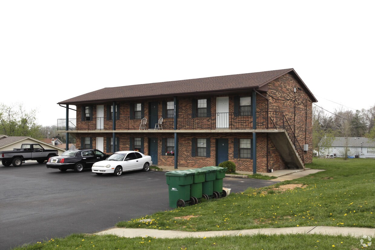 1375 Bramblett Blvd, Radcliff, KY 40160 Apartments Radcliff, KY