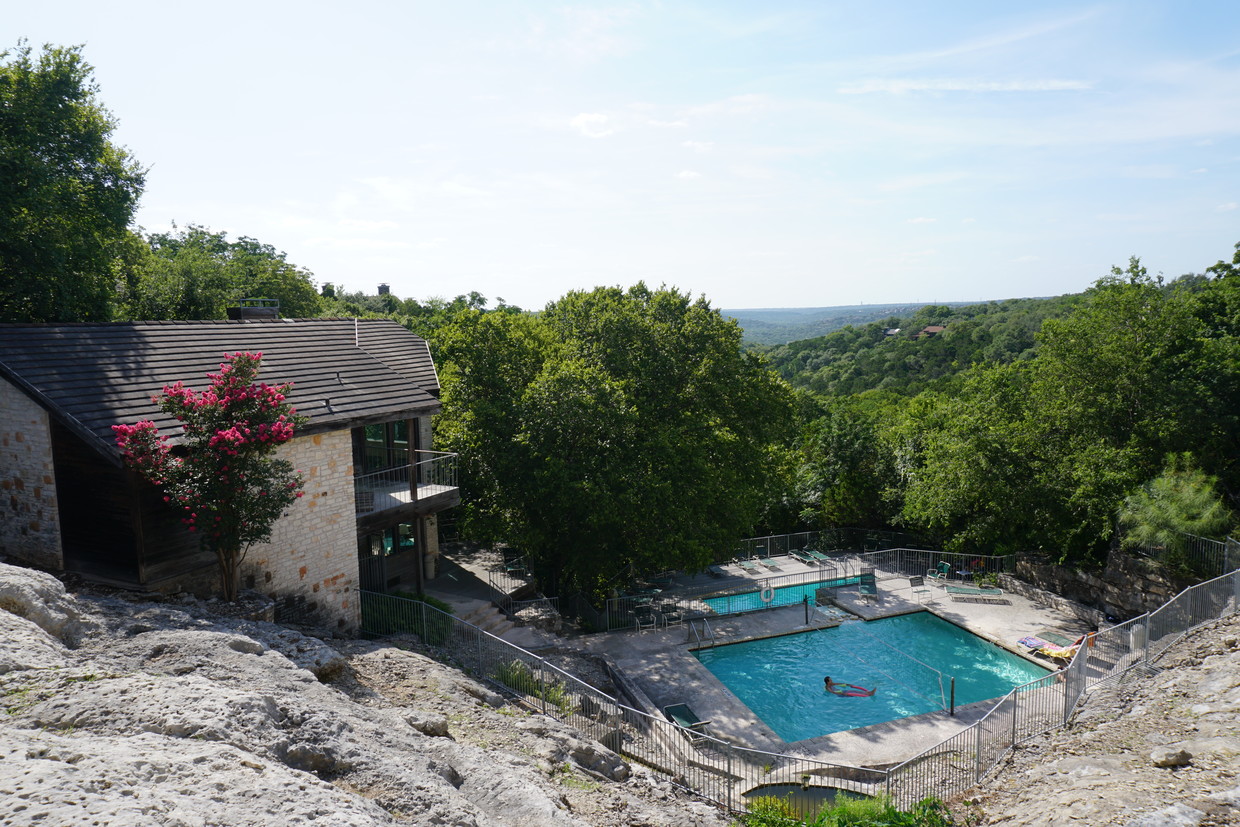 Pool and Clubhouse - 8200 Neely Dr