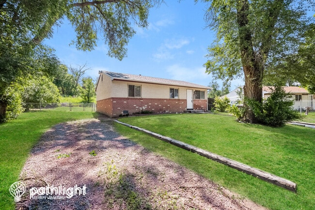 Building Photo - 2125 Frontier Drive, Colorado Springs, CO,...