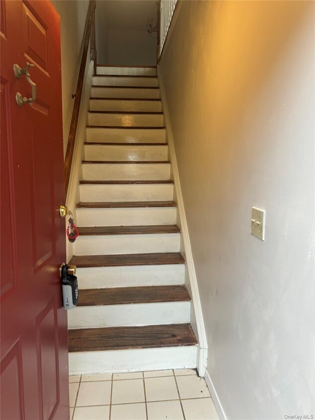 Primary Photo - 11 The Rise