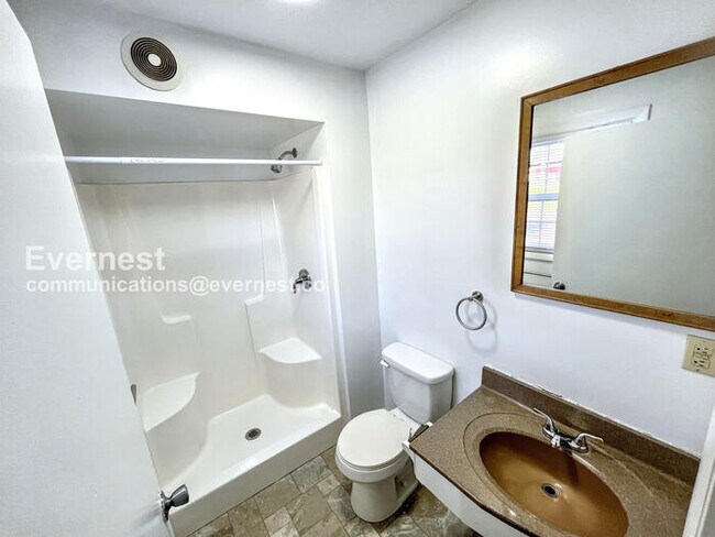 Foto del edificio - 2 Bob Cat Ct