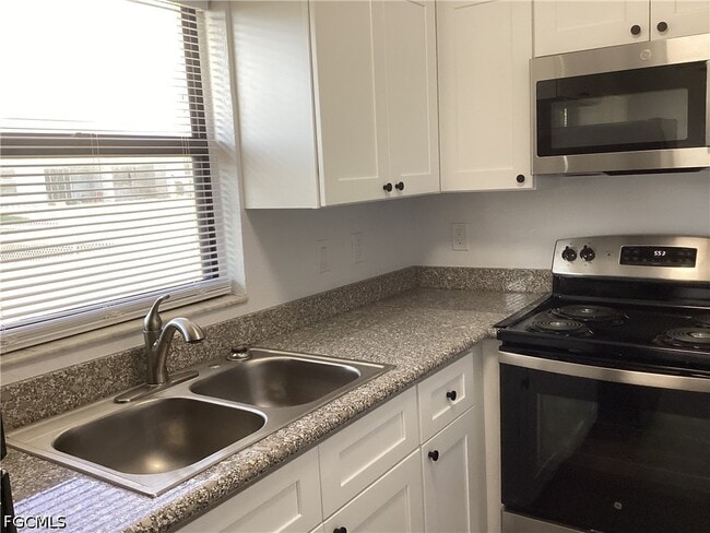 Foto del edificio - 1123 NE 15th Ln