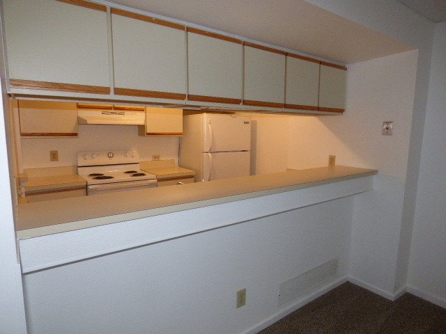 Building Photo - Village at Park Place 2 BR