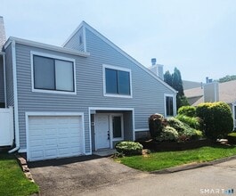 Building Photo - 55 Peddlers Dr