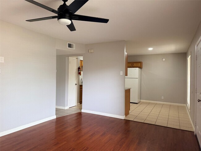 Foto del edificio - 2102 5th Ave N