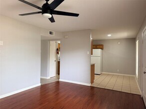 Building Photo - 2102 5th Ave N