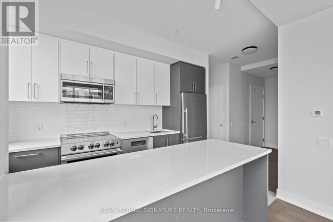 Photo du bâtiment - 664-1664 Spadina Ave.
