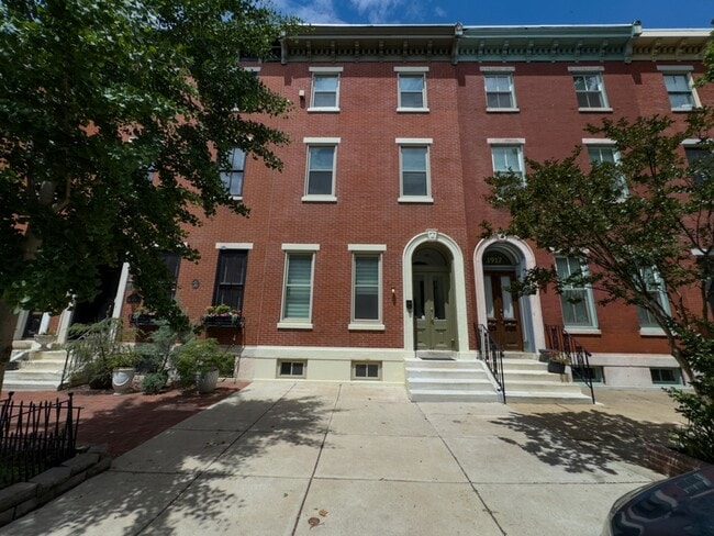 Building Photo - 1919 Mt Vernon St