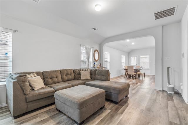 Building Photo - 2529 Bear Oak Dr