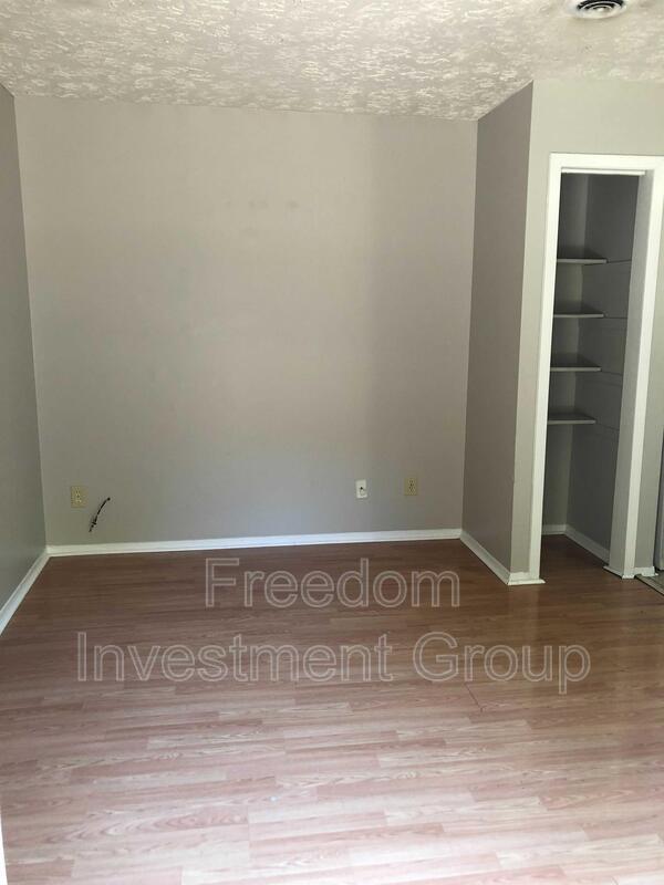 Building Photo - 5237 Pocahontas Dr