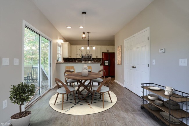 Foto del edificio - 5 br, 3.5 bath House - 120 Holmes Ct