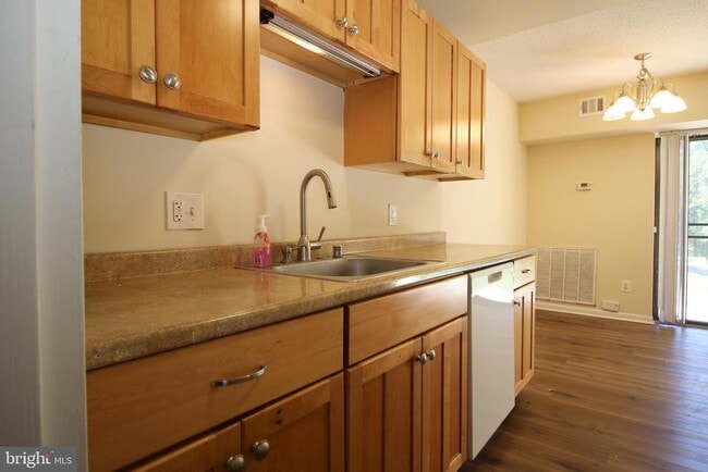 Foto del edificio - 11615 Stoneview Square