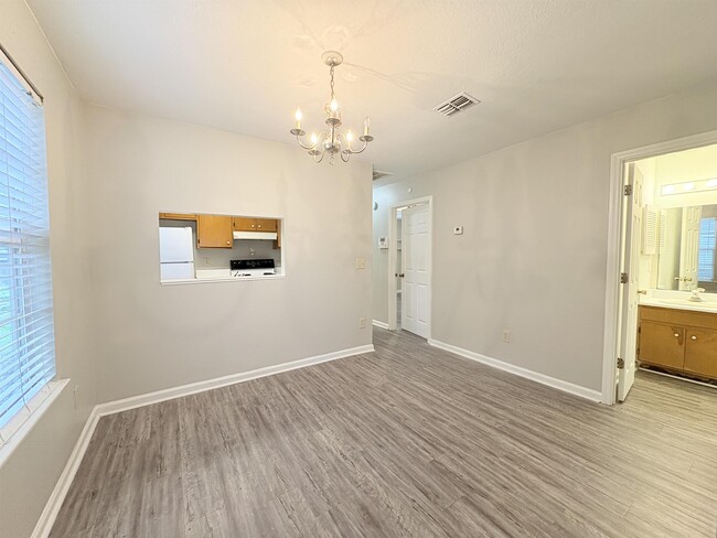 Building Photo - 3910 Gaffney Loop
