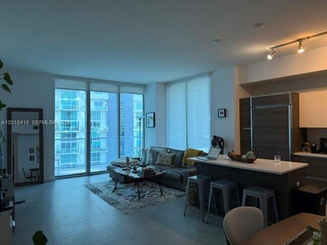 Foto del edificio - 1100 S Miami Ave