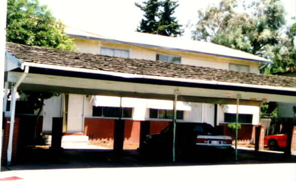 Building Photo - 26540 Chisholm Ct