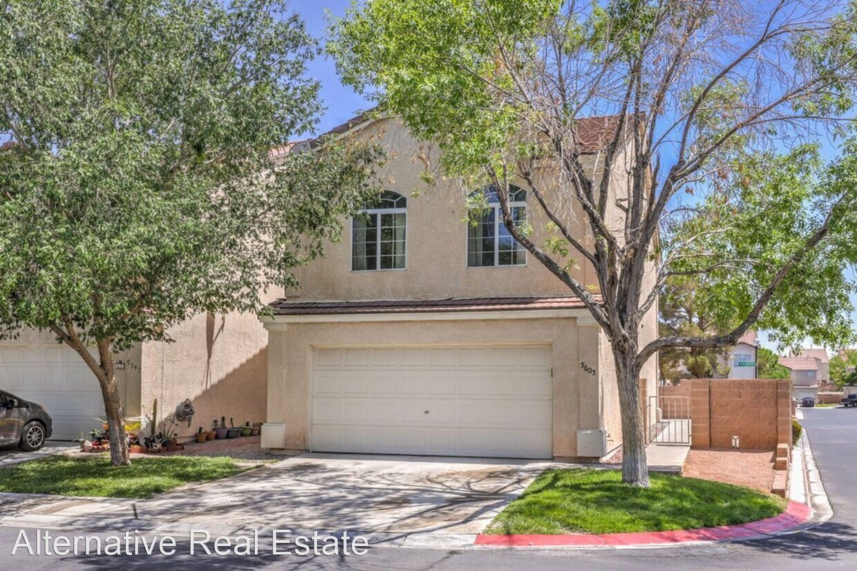 Foto principal - 3 br, 2.5 bath House - 5605 Ness Ave