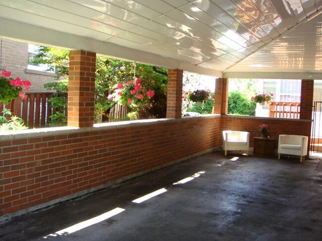 Building Photo - 37 Jarwick Dr