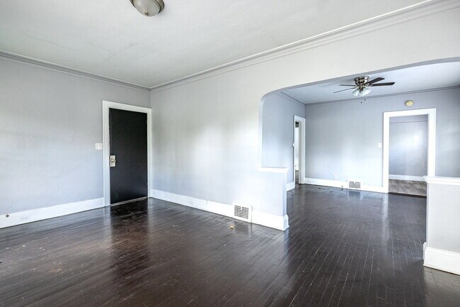 Foto del edificio - 438 E 152nd St