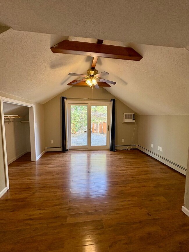 Photo - 62 School St Apartment