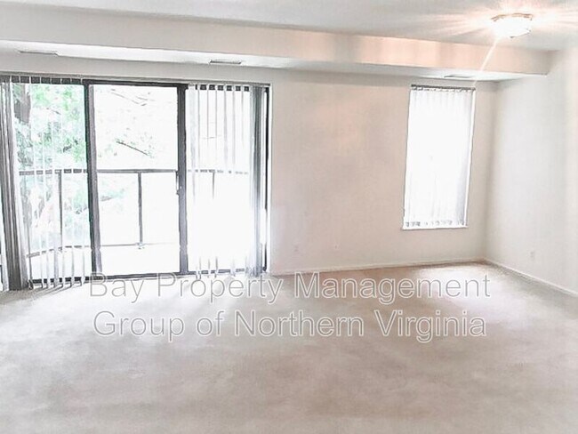 Foto del edificio - 2100 Lee Hwy