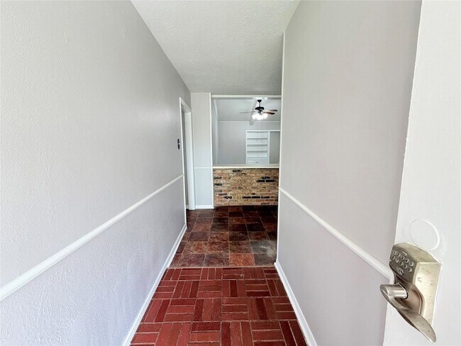 Foto del edificio - 20729 Canterbury Ln