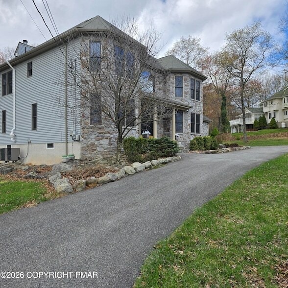 Building Photo - 5132 Pocono Park