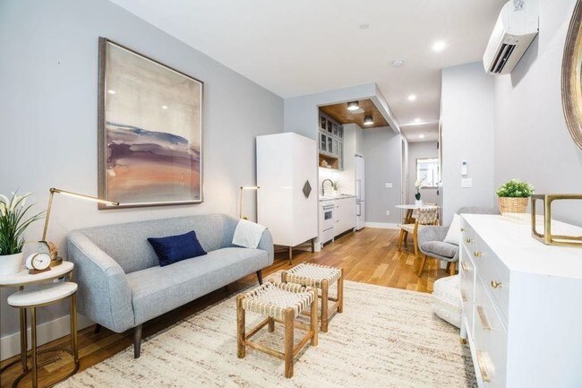 Foto del interior - 195 Sullivan Place