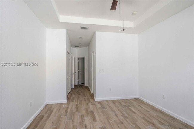 Foto del edificio - 3955 NE 11th Dr