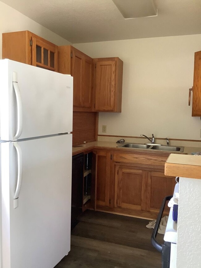 Building Photo - 0402