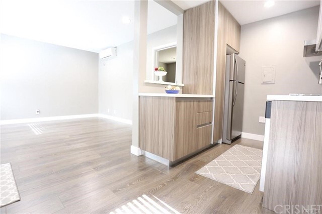 Foto del edificio - 1757 N Kingsley Dr