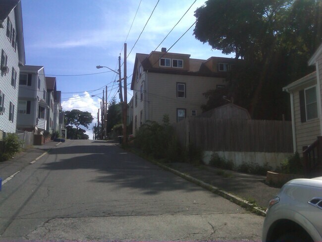 Foto del edificio - 19 Nichols St