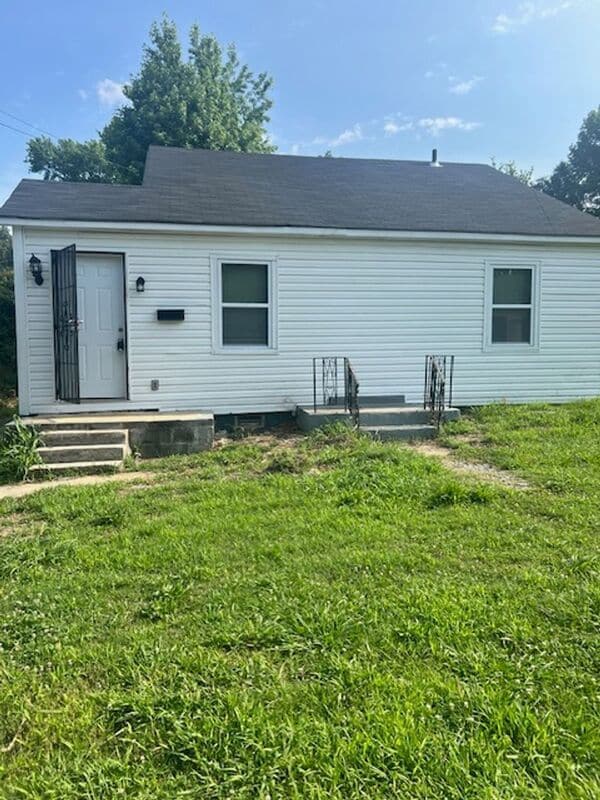 Primary Photo - 44 W Peebles Rd