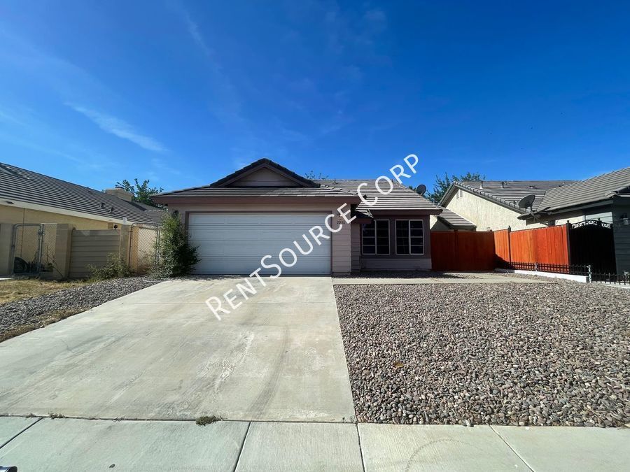 Primary Photo - 3 Bedroom 2 Bathroom House for Rent in Pal...