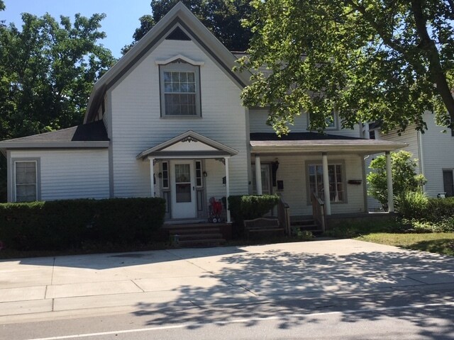 street view - 242 N Almont Ave