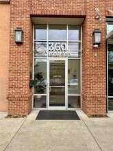 Building Photo - 360 Chambers St