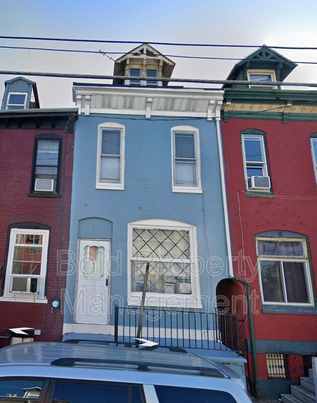 Primary Photo - 1030 Cotton St