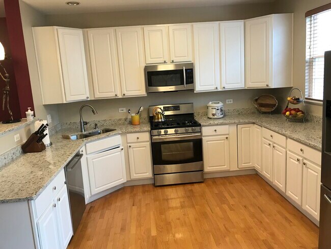Foto del edificio - 594 N Hidden Prairie Ct