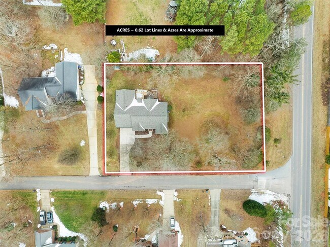 Foto del edificio - 108 Woodstork Cove Rd