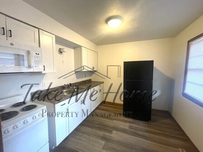 Foto del edificio - 2 Bedroom in East Springfield