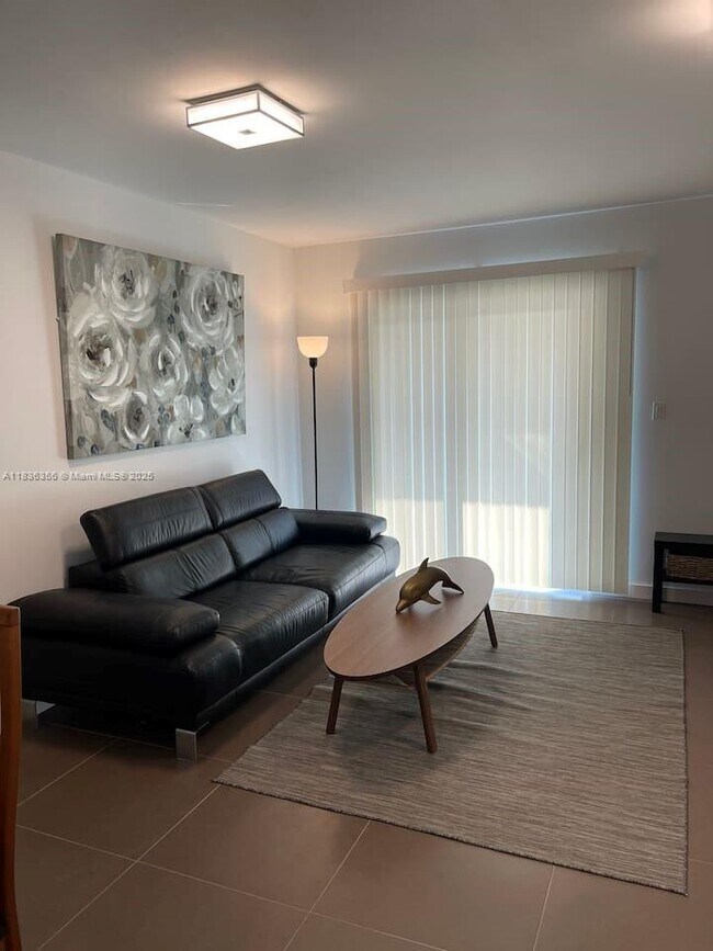 Foto del edificio - 427 SW 7th St